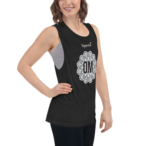 yoga tank top in black